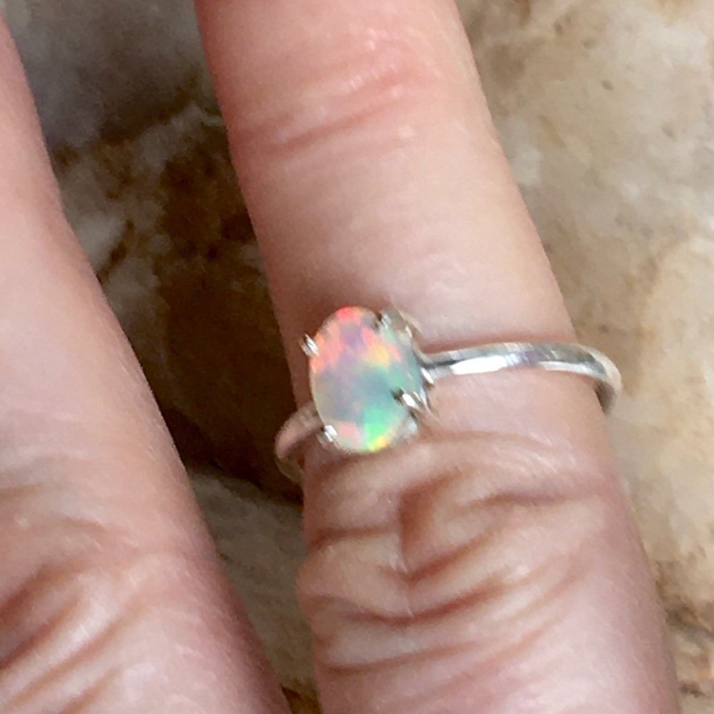 Ethiopian opal oval faceted 925 sterling ring 7 - Picture 11 of 12